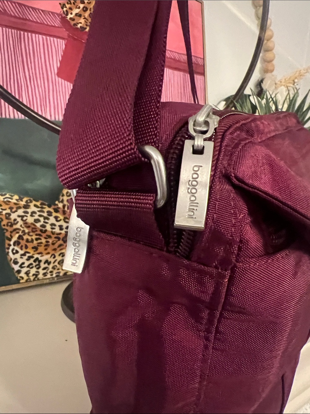 Baggallini Plum Crossbody Bag - Picture 4 of 11